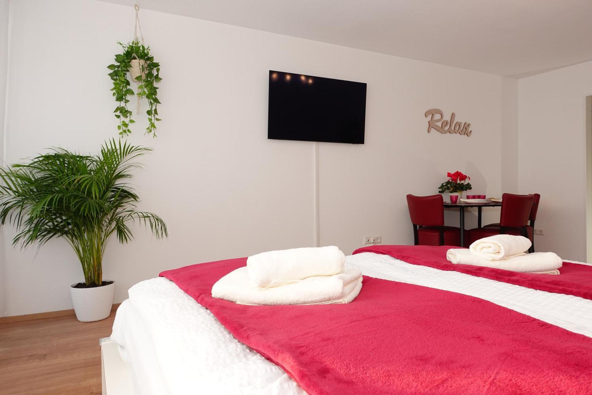 Relax-Red Mit Pool Und Sauna Scheidegg Exterior photo